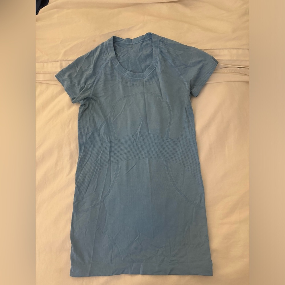 Lululemon top